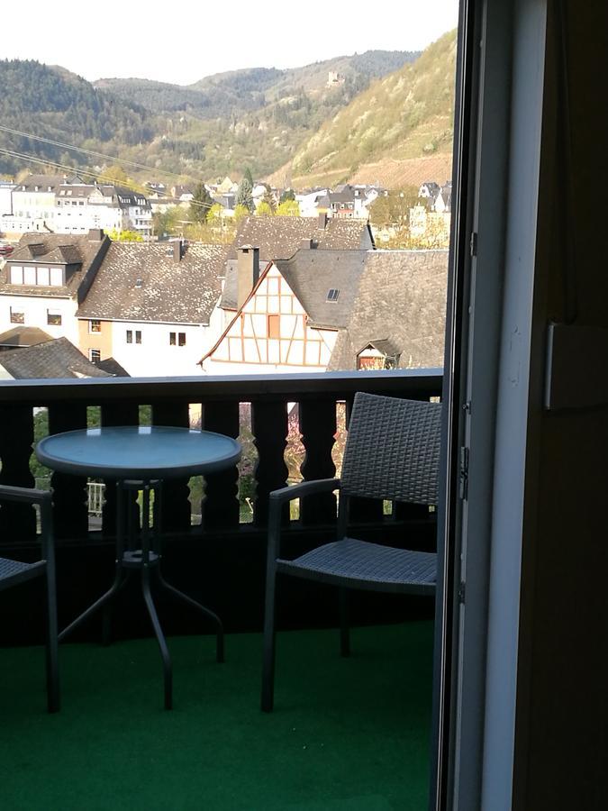 Gaestehaus Spies Bullay Exterior foto