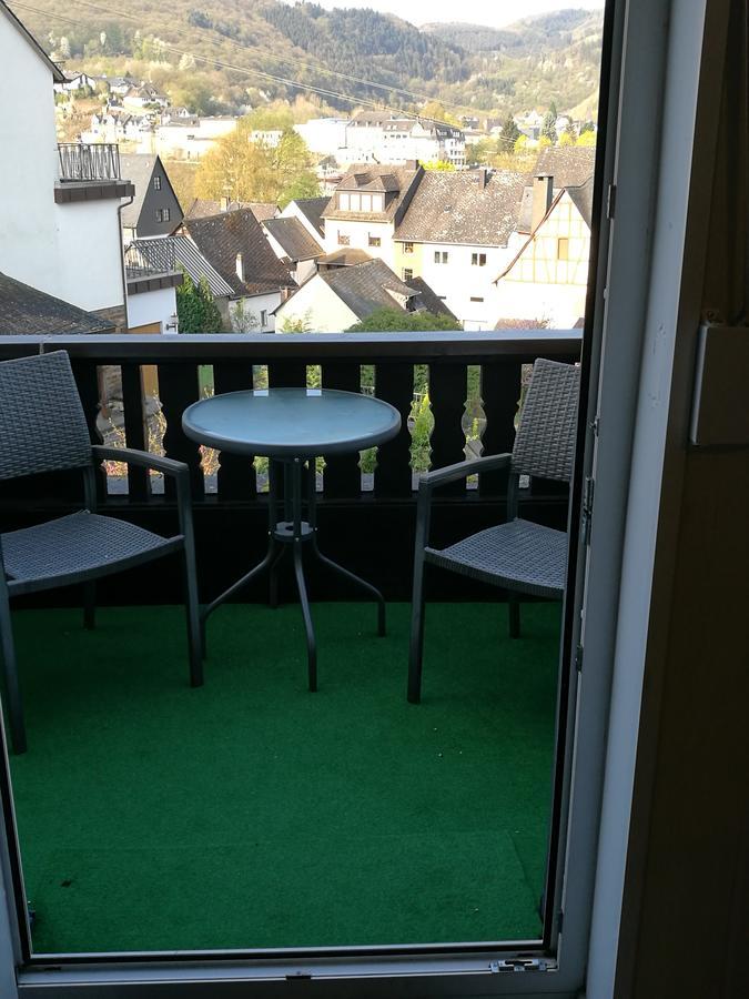 Gaestehaus Spies Bullay Exterior foto